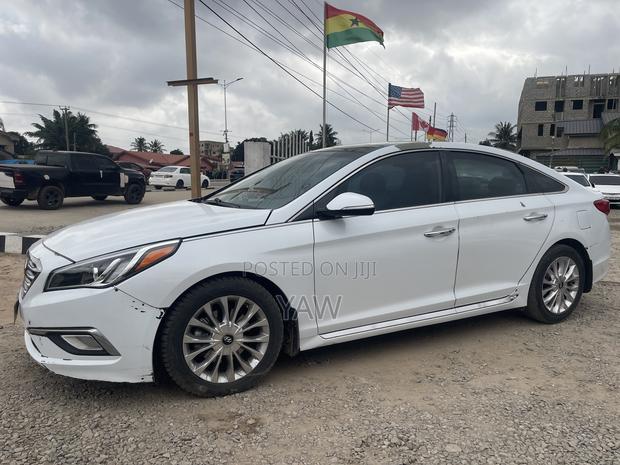 Hyundai Sonata Limited w/Brown Leather 4dr Sedan (2.4L 4cyl 6A) 2015