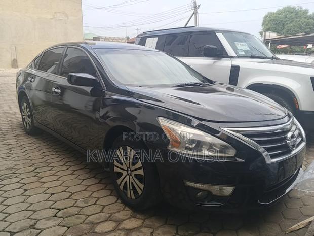 Nissan Altima 2015 Black