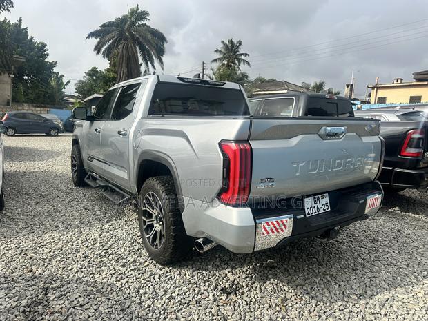 Toyota Tundra 1794 Edition CrewMax 5.5' Bed 2024 Gray