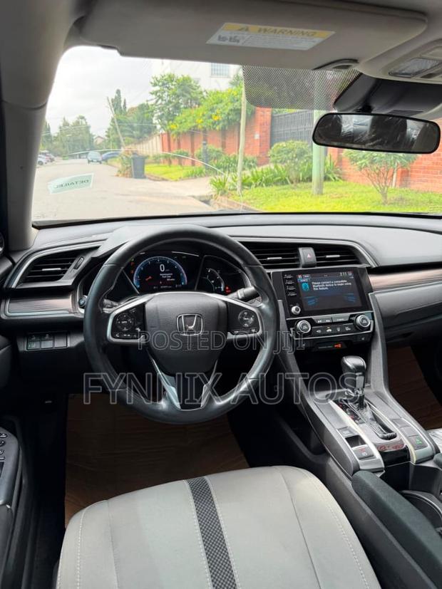 Honda Civic EX Sedan 2019