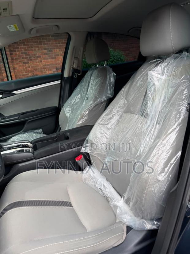 Honda Civic EX Sedan 2019