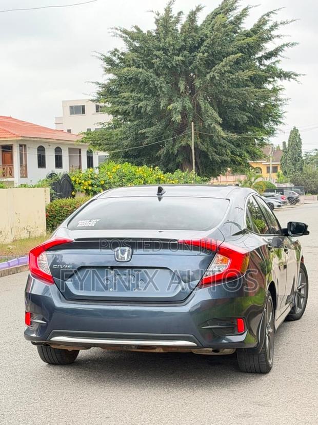 Honda Civic EX Sedan 2019