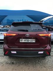 Toyota Highlander Platinum AWD 2023 Red for sale