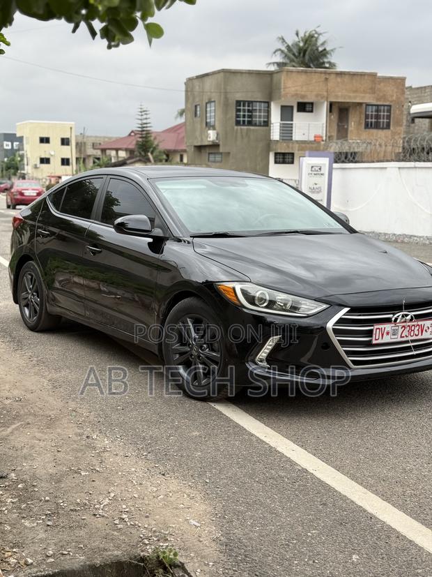 Hyundai Elantra 2018 Black