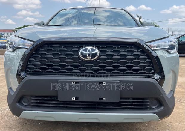 Toyota Corolla Cross 2024 Blue