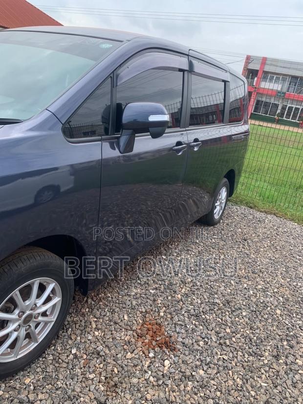 Toyota Voxy 2012 Blue