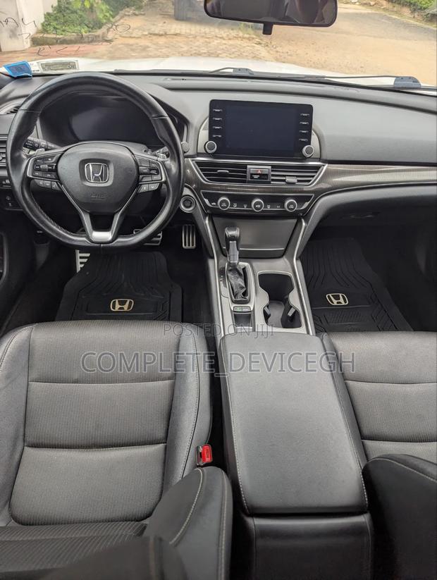 Honda Accord Sport (1.5L 4cyl Turbo CVT) 2019 White