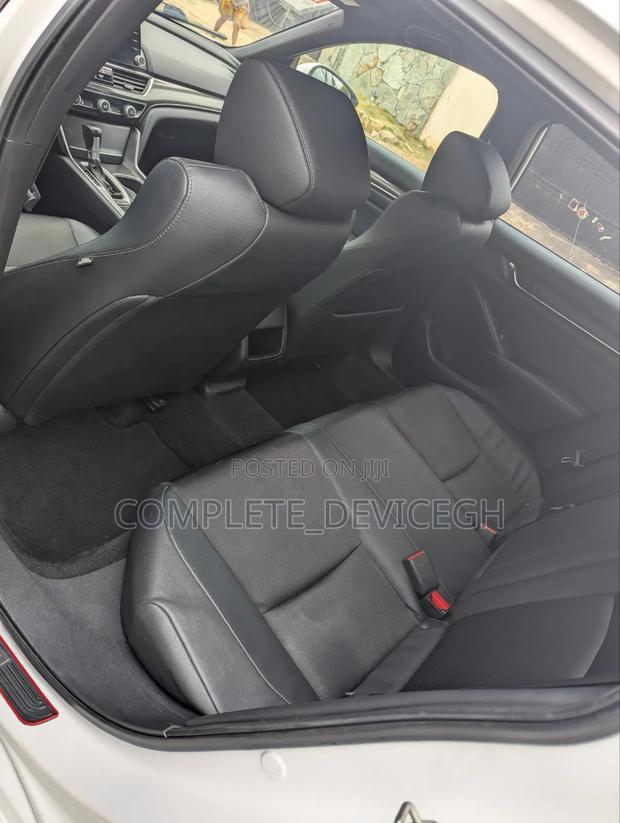 Honda Accord Sport (1.5L 4cyl Turbo CVT) 2019 White