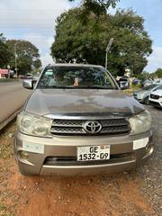 Toyota Fortuner 2009 Gold for sale