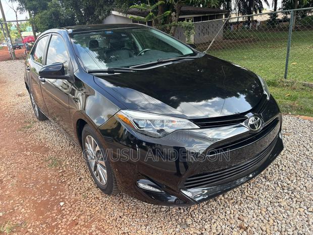 Toyota Corolla 2019 Black