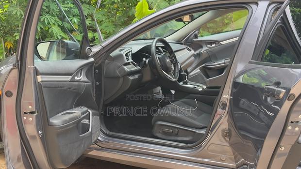 Honda Civic 2020 Gray