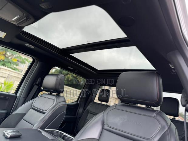 Ford F-150 Raptor 4WD SuperCrew 5.5' Box 2025 White