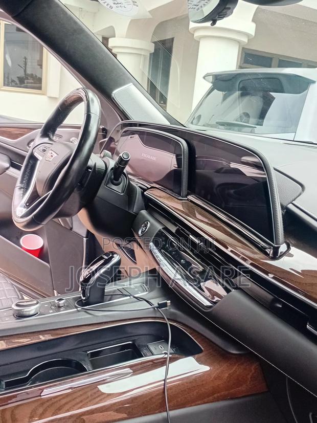 Cadillac Escalade 2023 Black