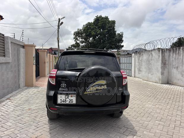 Toyota RAV4 2010 Black