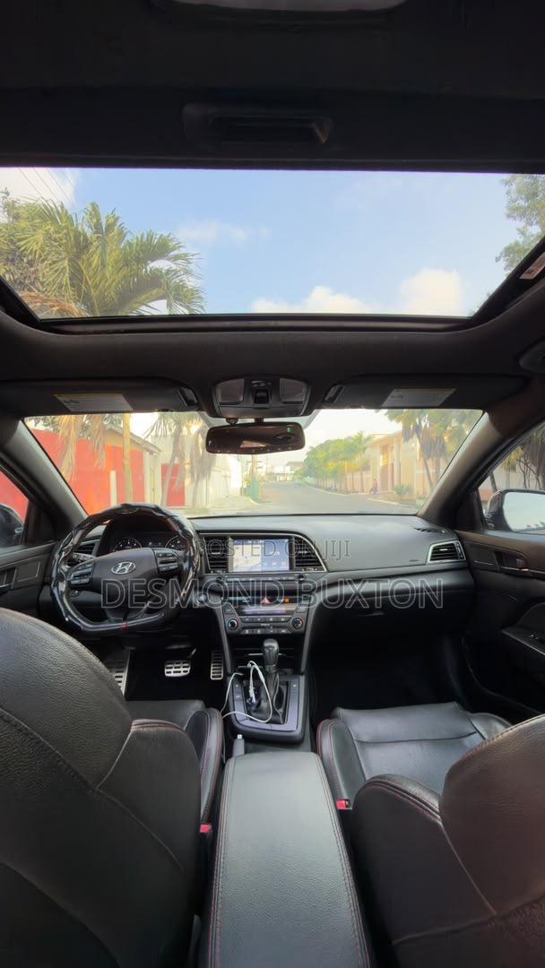 Hyundai Elantra Sport 2018 Black
