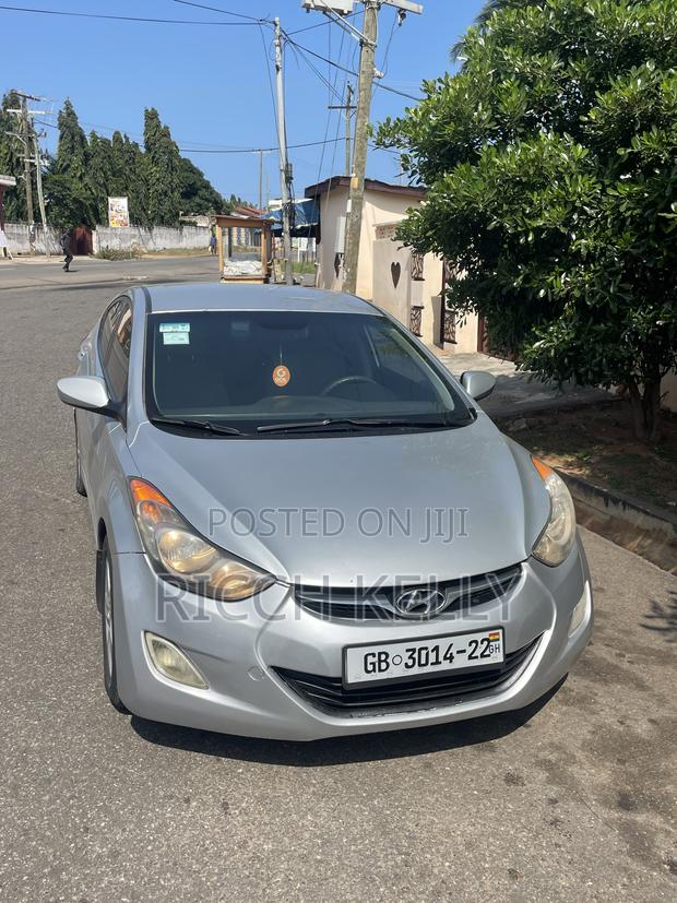 Hyundai Elantra Limited Sedan FWD (1.8L 4cyl 6A) 2013 Silver