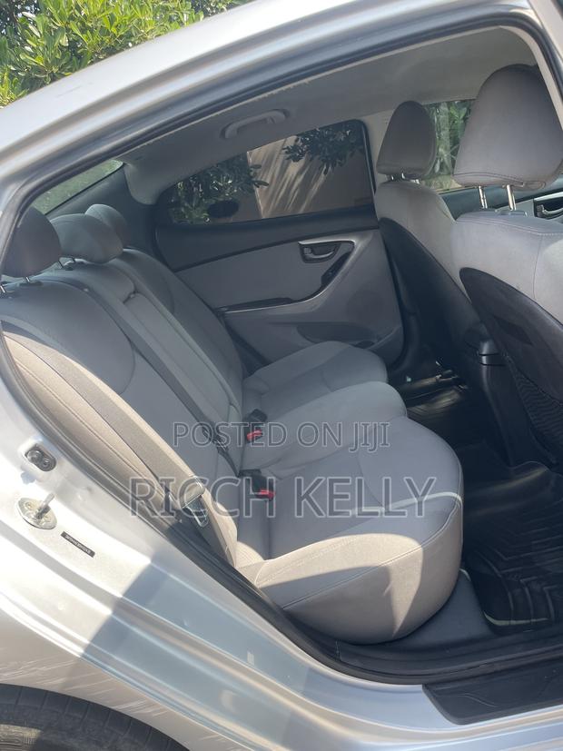 Hyundai Elantra Limited Sedan FWD (1.8L 4cyl 6A) 2013 Silver
