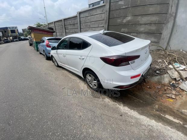 Hyundai Elantra 2020 White