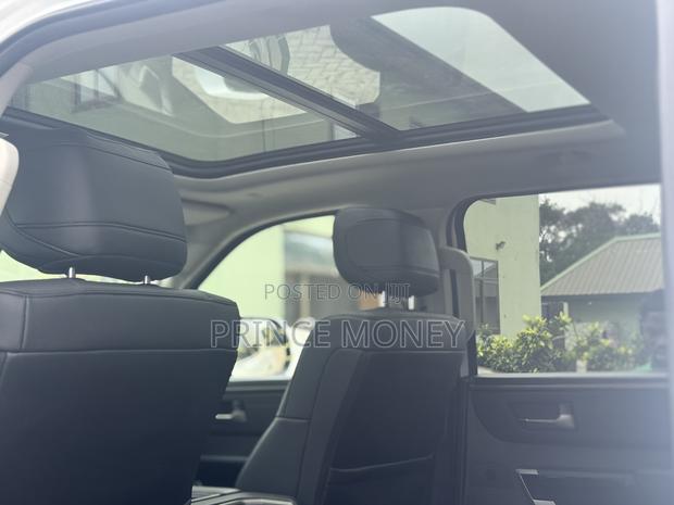 Toyota Tundra 2023 White