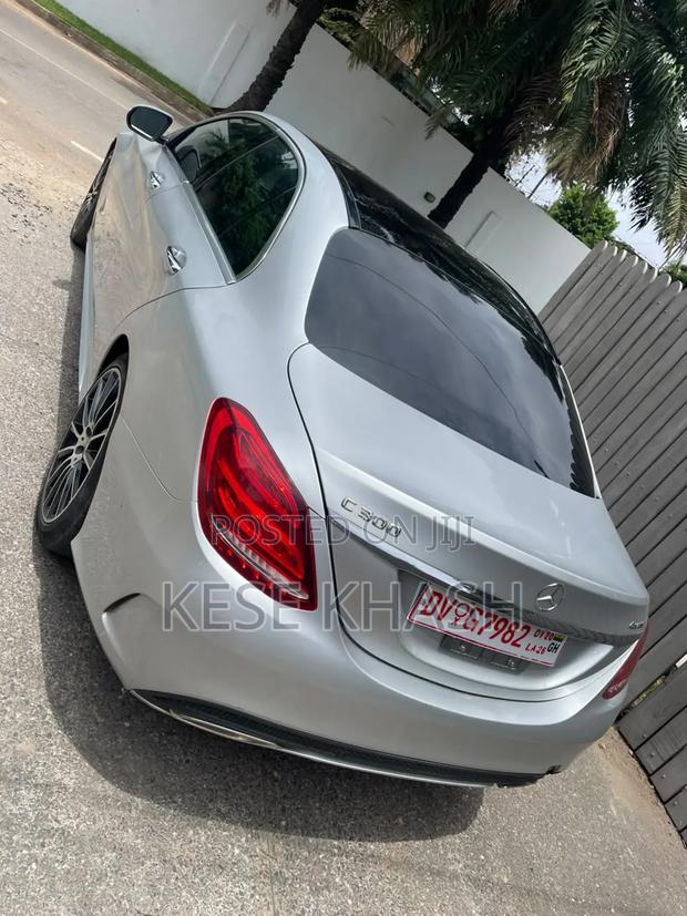 Mercedes-Benz C300 2016 Silver