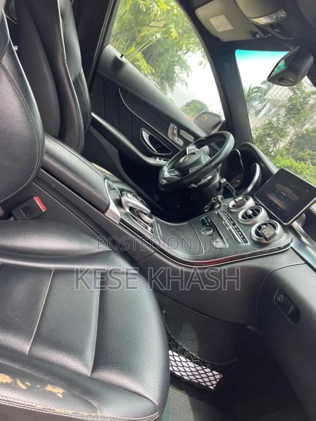 Mercedes-Benz C300 2016 Silver