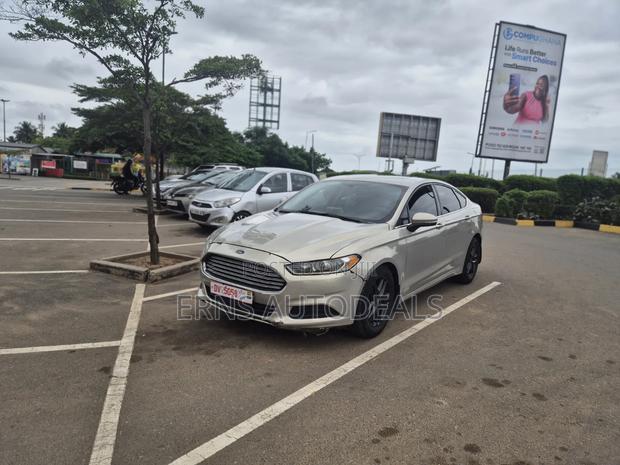 Ford Fusion SE 2013 Beige