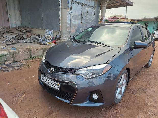 Toyota Corolla 2016 Gray