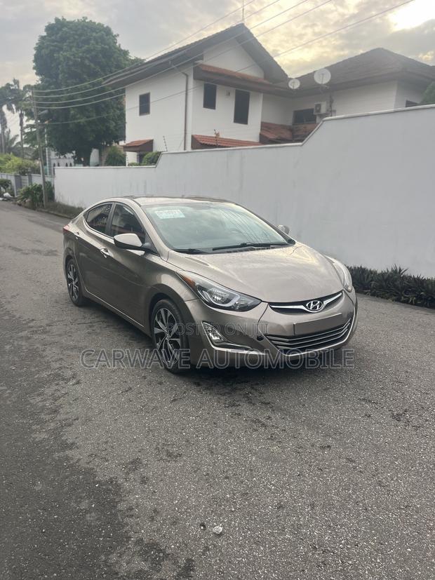 Hyundai Elantra 2015 Silver