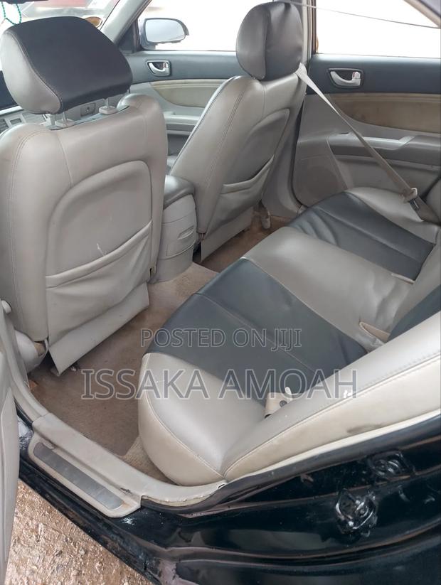 Hyundai Sonata 2011 Black