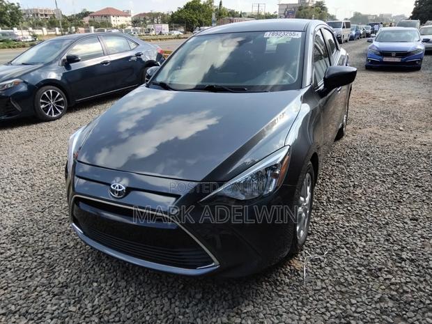 Toyota Yaris iA 1.5 FWD 2019 Gray