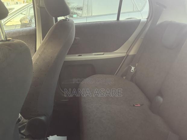 Toyota Vitz 2009 Gray