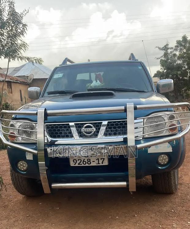 Nissan Hardbody 2017 Blue