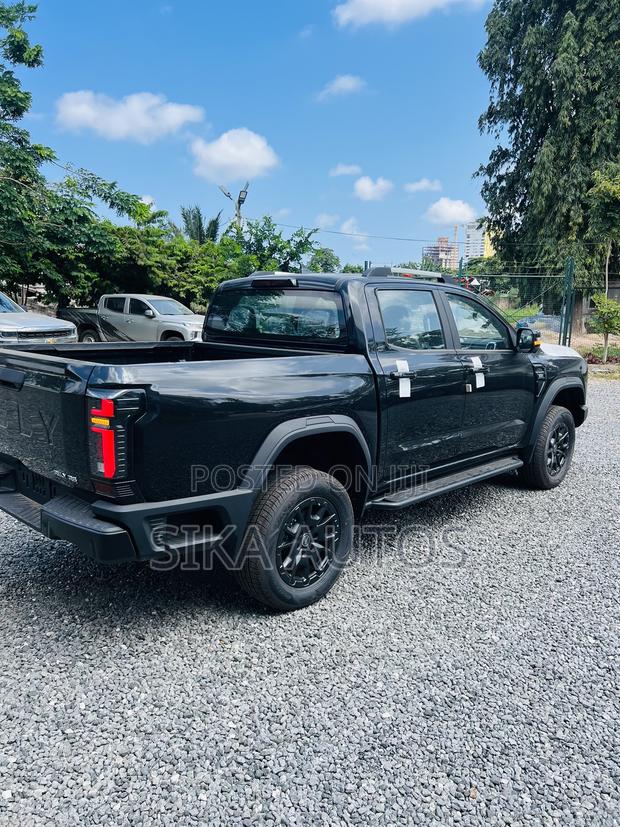 New Chery Arrizo 8 2025 Black