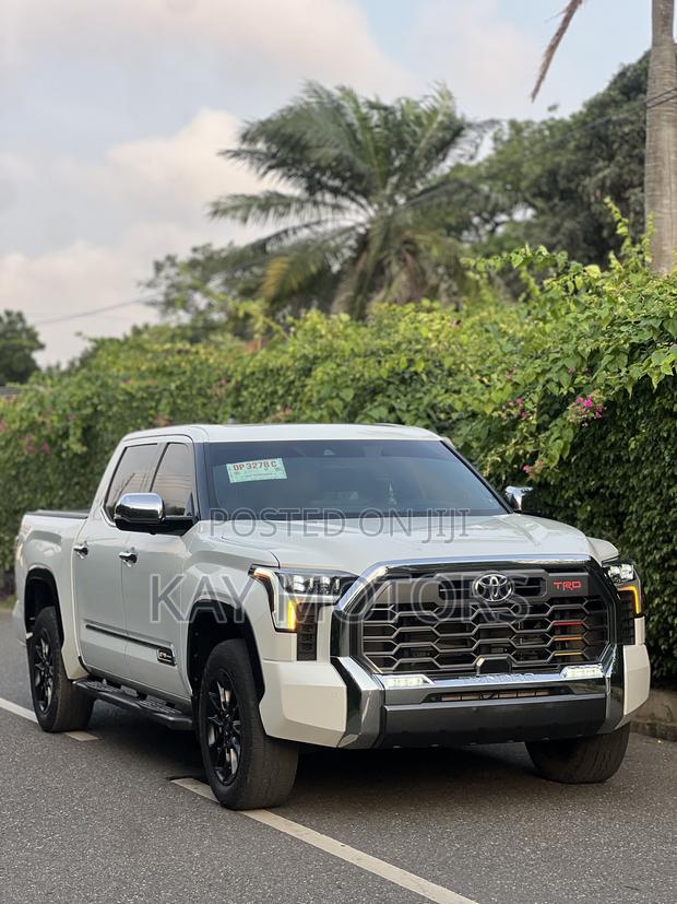 Toyota Tundra 1794 Edition CrewMax 6.5' Bed 2024 White