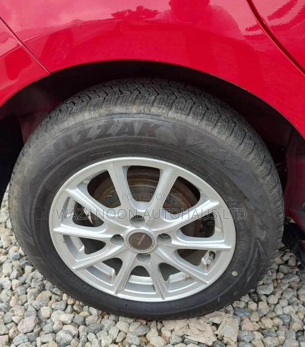 Toyota Vitz 2015 Red