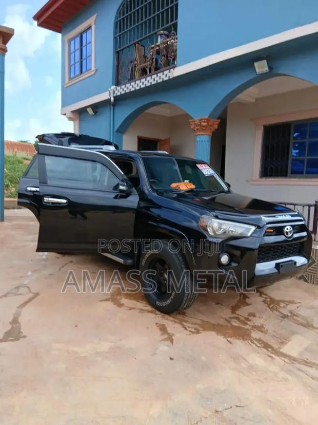 Toyota 4-Runner SR5 4x4 Premium 2018 Black