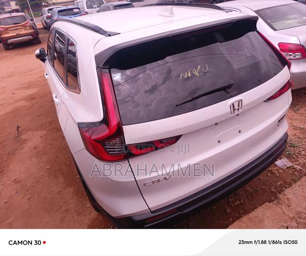 Honda CR-V 2025 White