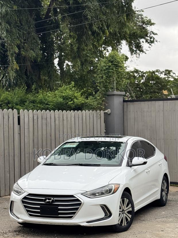 Hyundai Elantra SEL 2018 White
