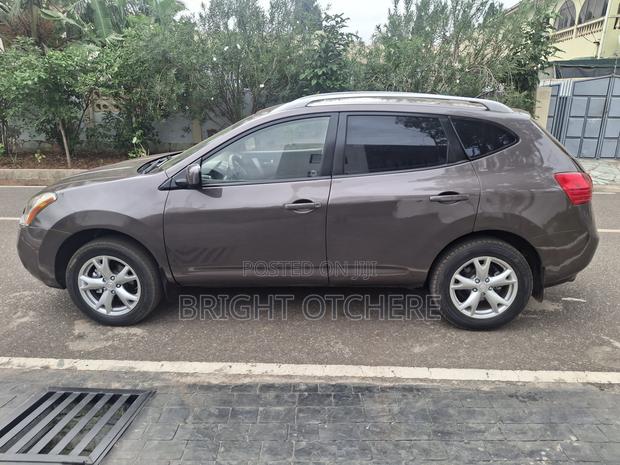 Nissan Rogue S 2013 Brown