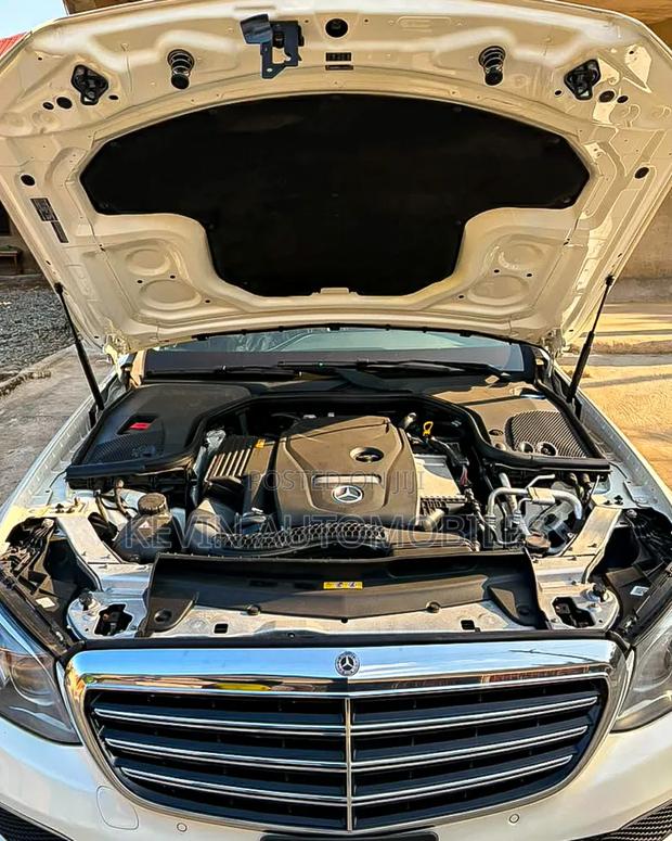 Mercedes-Benz E300 2018 White