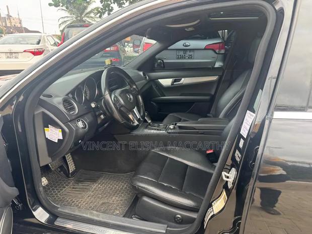 Mercedes-Benz C300 2013 Black
