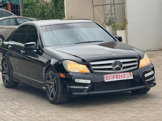 Mercedes-Benz C300 2013 Black