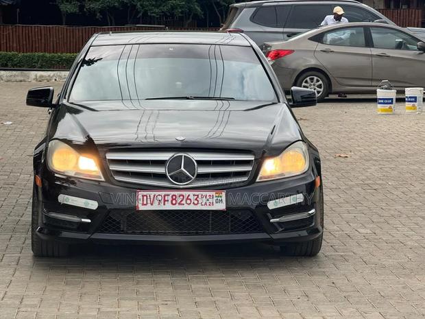 Mercedes-Benz C300 2013 Black