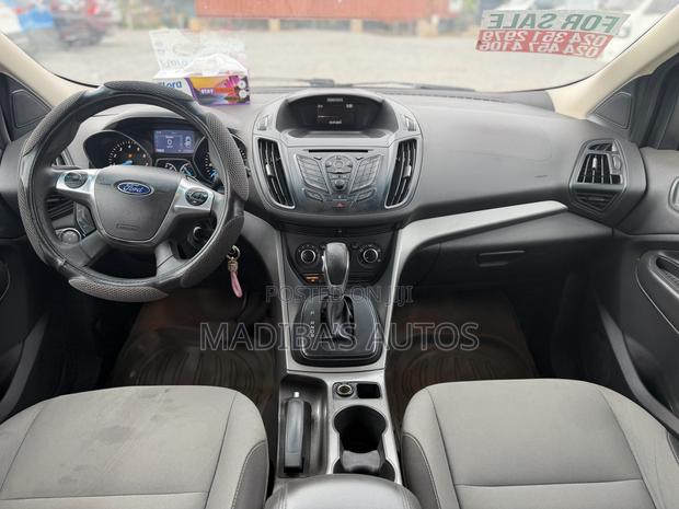 Ford Escape SE 4dr SUV (1.6L 4cyl Turbo 6A) 2014 Black