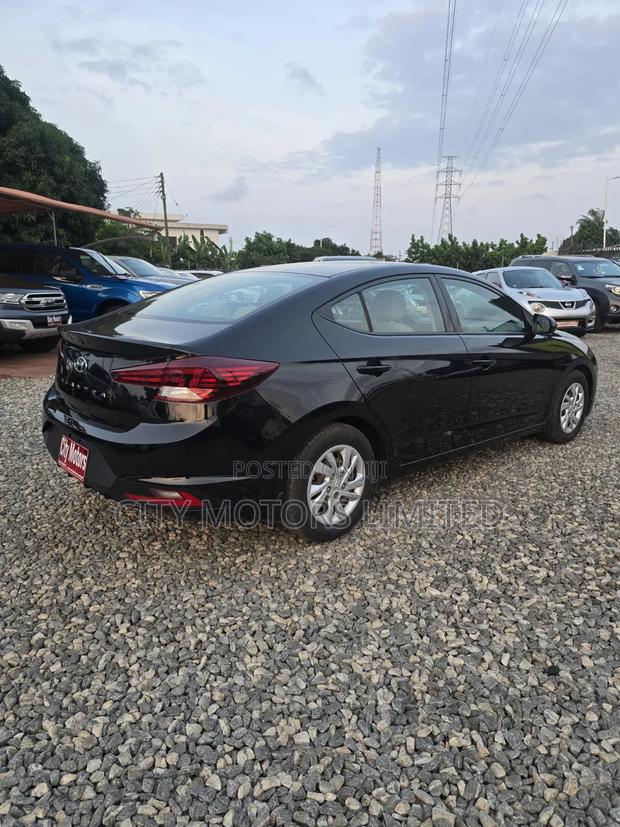 Hyundai Elantra 2020