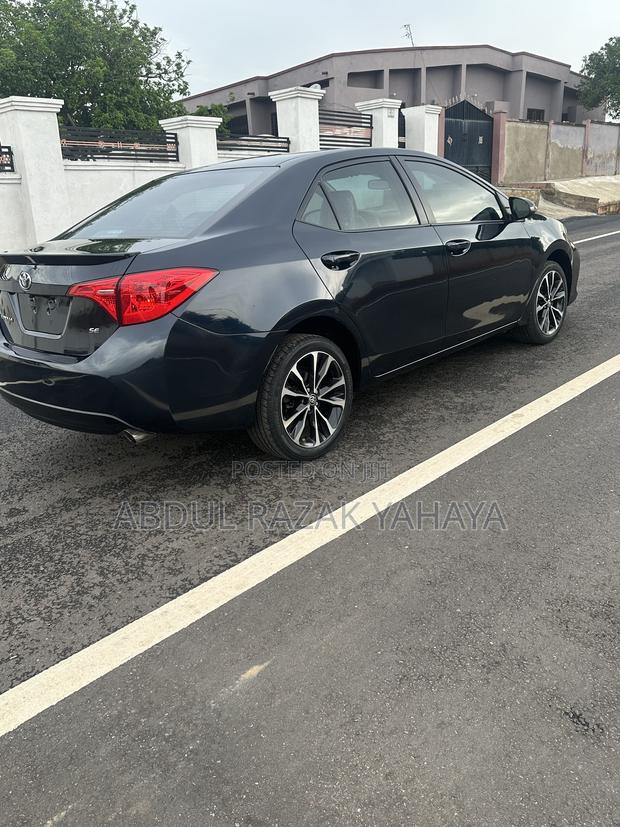Toyota Corolla 2019 Black