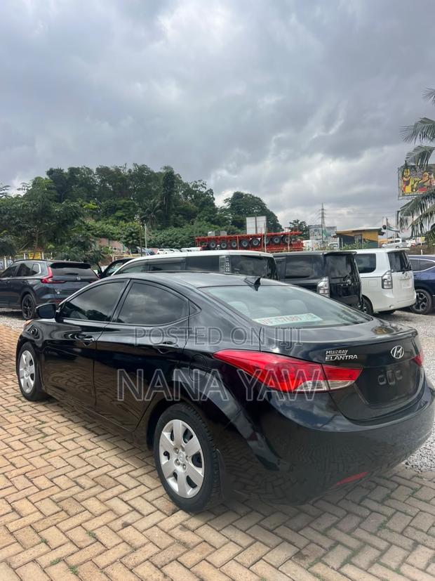 Hyundai Elantra GLS Sedan FWD (1.8L 4cyl 6A) 2013 Black