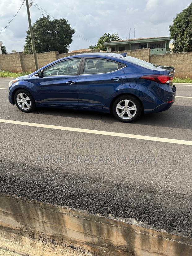 Hyundai Elantra SE Sedan FWD (1.8L 4cyl 6A) 2016 Blue