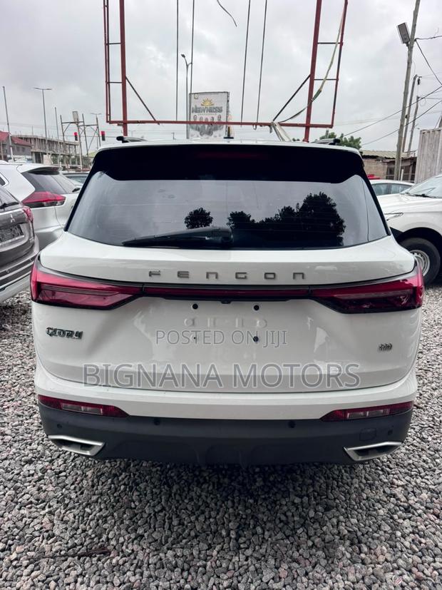 Car 2022 White