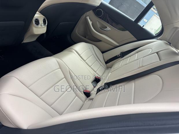 Mercedes-Benz C300 Luxury 4Matic Sedan AWD (2.0L 4cyl 7A) 2016 White